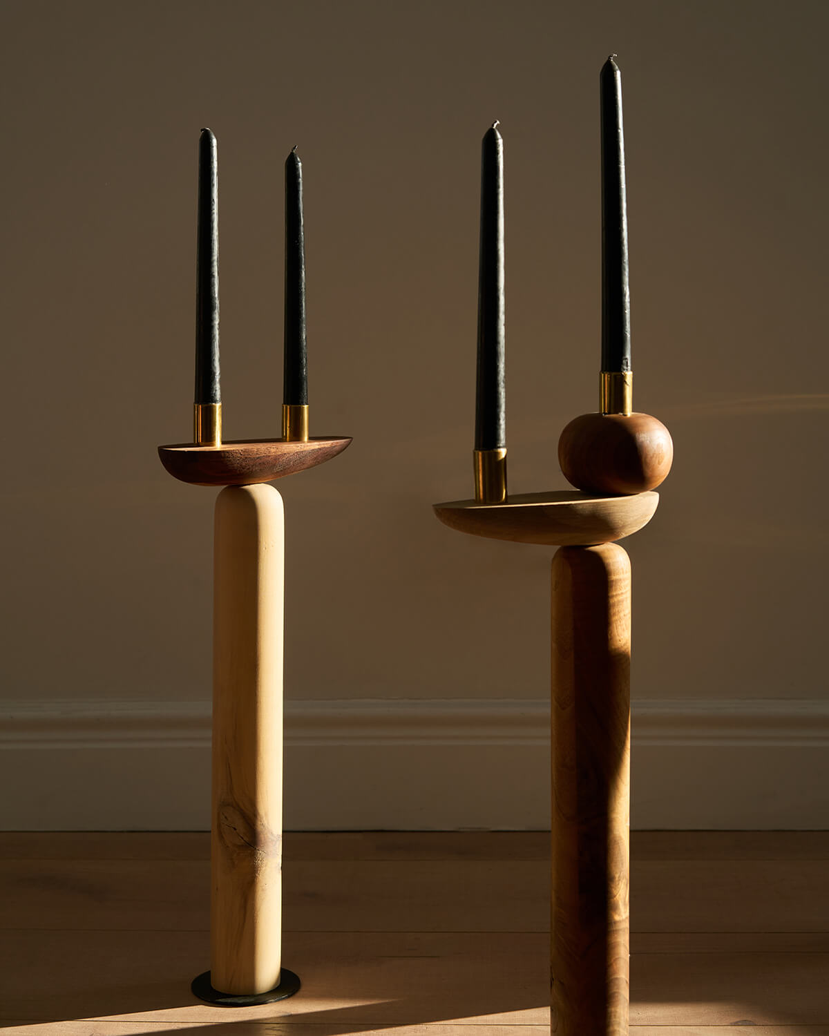 Balance Candle Holder 04